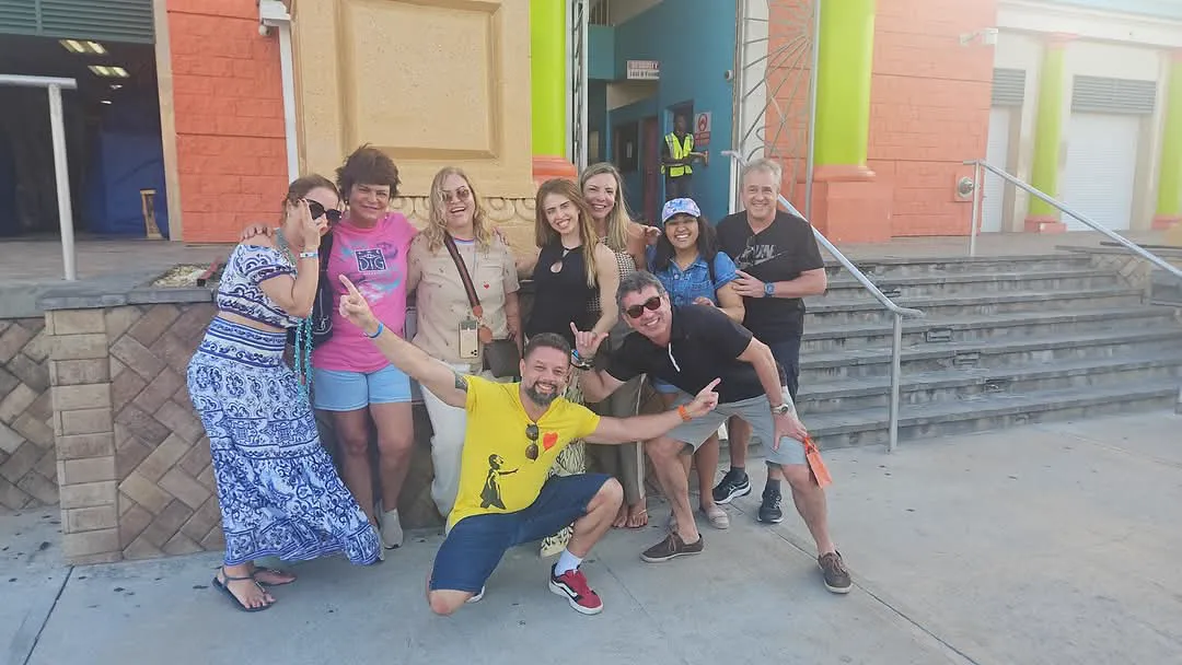Cruise guests out exploring downtown Nassau